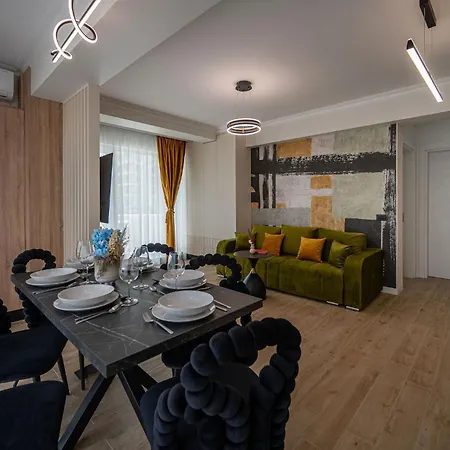 Sea Breeze Chill Out Infinity & Pool-parking Appartement