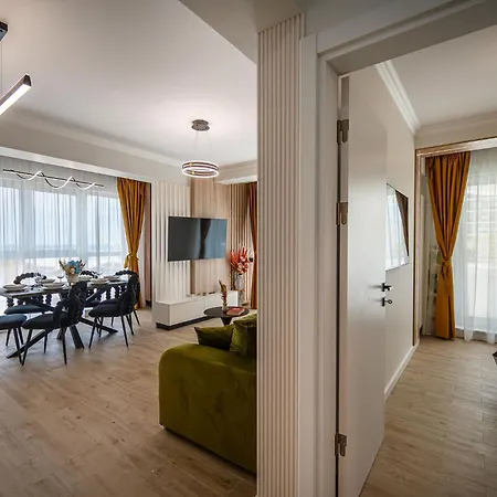 Sea Breeze Chill Out Infinity & Pool-parking Appartement