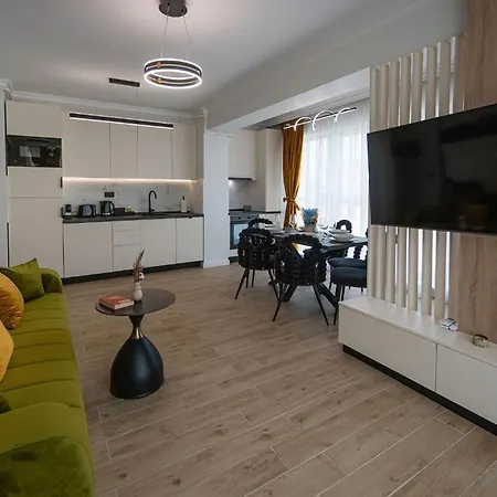 Apartment Sea Breeze Chill Out Infinity & Pool-parking