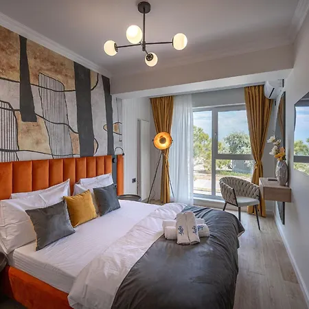 Sea Breeze Chill Out Infinity & Pool-parking Năvodari