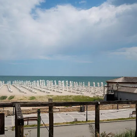 Appartement Sea Breeze Chill Out Infinity & Pool-parking