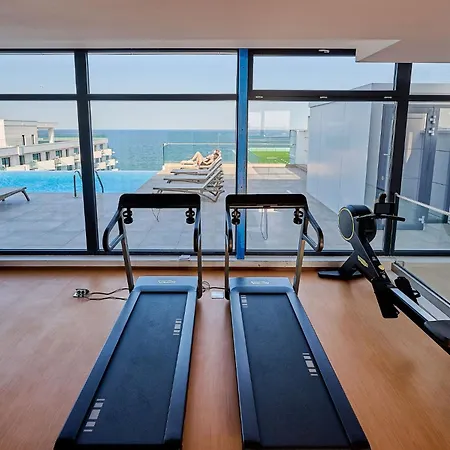 Sea Breeze Chill Out Infinity & Pool-parking Năvodari