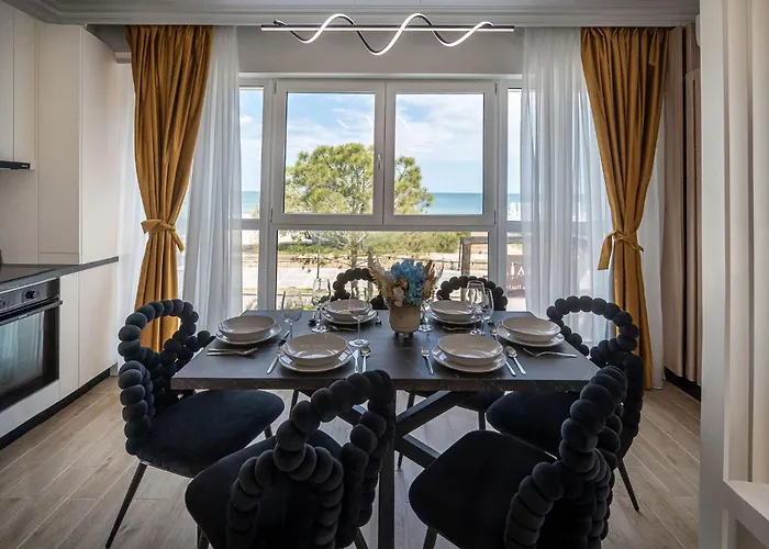 Apartment Sea Breeze Chill Out Infinity & Pool-parking *